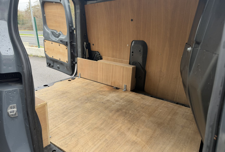 Renault EXPRESS VAN 1.5 BLUE DCI 95 CONFORT * ENTRETIEN ET CT OK * TVA RECUPERBLE * GARANTIE 6 MOIS