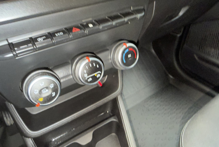 Renault EXPRESS VAN 1.5 BLUE DCI 95 CONFORT * ENTRETIEN ET CT OK * TVA RECUPERBLE * GARANTIE 6 MOIS