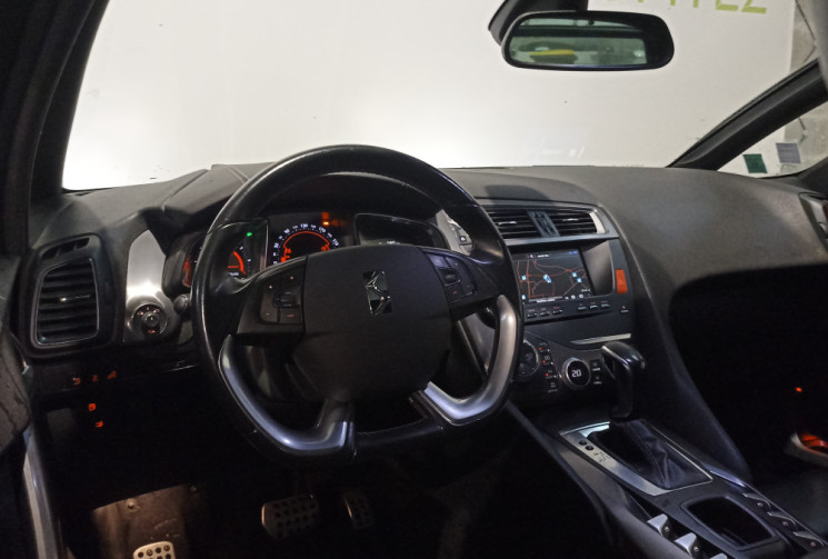 DS DS5 BlueHDi 180 ch Sport Chic S&S EAT6 / Distribution OK / Vidange de boîte effectuée