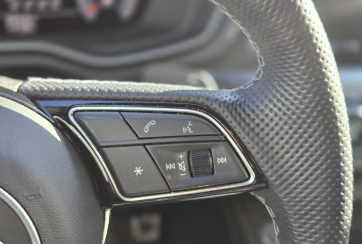 Audi A5 35 TFSI 150ch S line S tronic 7 * CARPLAY SANS FIL * ECLAIRAGE AMBIANCE * HAYON ELECTRIQUE  