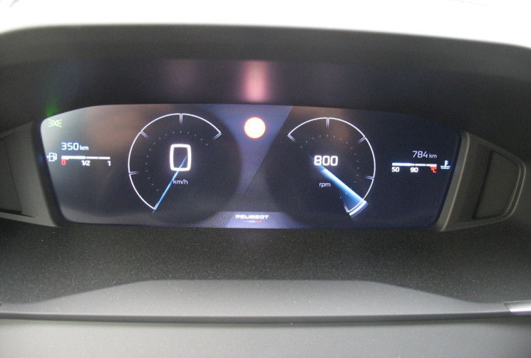 Peugeot 208 II 1.2 ESSENCE ALLURE 780 km GARANTIE CONSTRUCTEUR