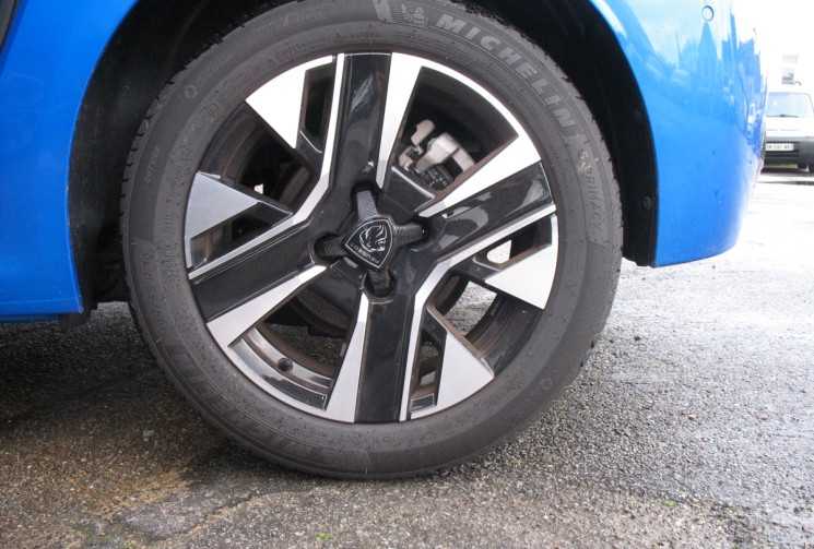 Peugeot 208 II 1.2 ESSENCE ALLURE 780 km GARANTIE CONSTRUCTEUR