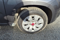 FIAT Panda 1.2i 70CV FINTION POP * 1ER MAIN* FAIBLE KILOMETRAGE* DISTRIBUTION FAITE