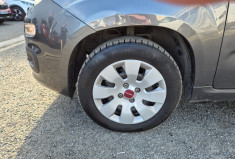 FIAT Panda 1.2i 70CV FINTION POP * 1ER MAIN* FAIBLE KILOMETRAGE* DISTRIBUTION FAITE