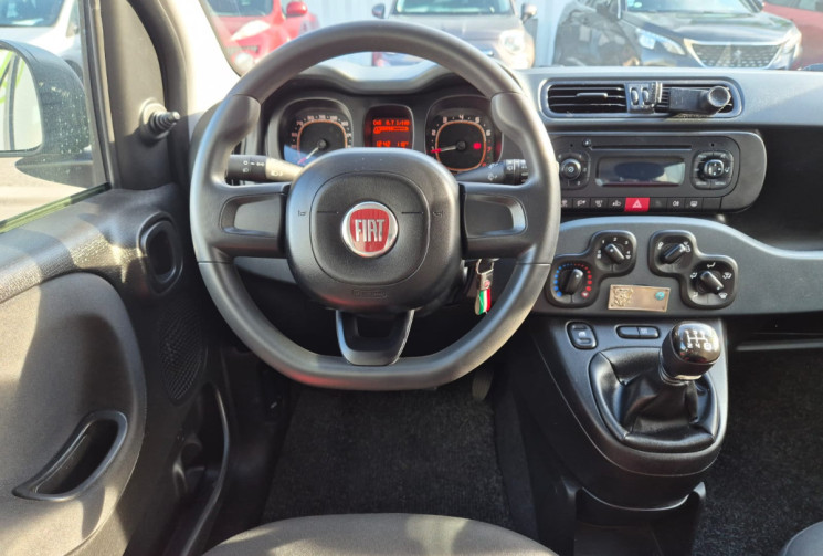 FIAT Panda 1.2i 70CV FINTION POP * 1ER MAIN* FAIBLE KILOMETRAGE* DISTRIBUTION FAITE
