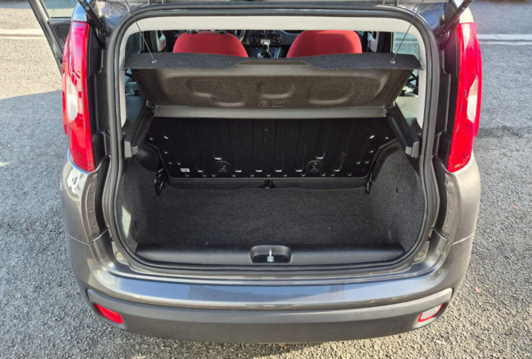 FIAT Panda 1.2i 70CV FINTION POP * 1ER MAIN* FAIBLE KILOMETRAGE* DISTRIBUTION FAITE