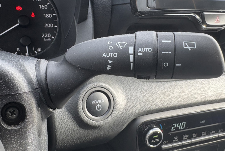 Toyota Yaris MC24 116cv 1.5 VVTI Dynamic Business * Carplay Sans Fil * Caméra * Garantie TOYOTA