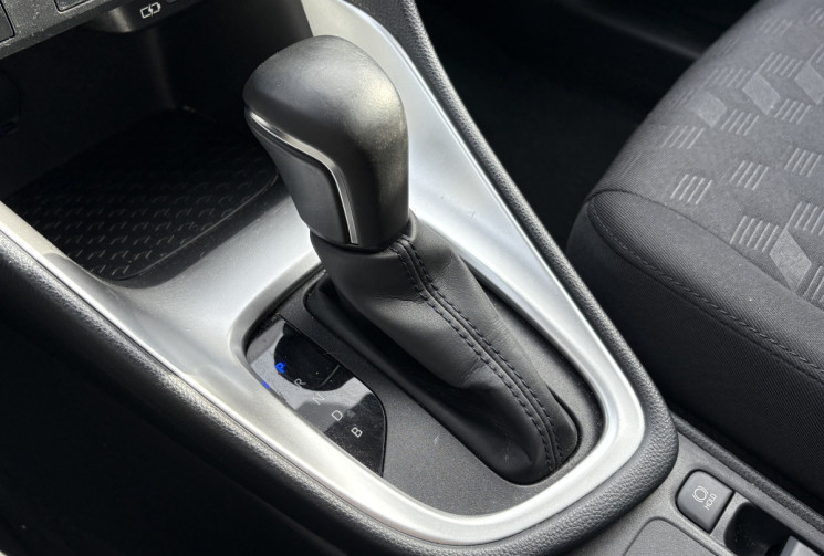 Toyota Yaris MC24 116cv 1.5 VVTI Dynamic Business * Carplay Sans Fil * Caméra * Garantie TOYOTA