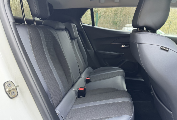 Peugeot 2008 1.5 BlueHDi 100 ch Allure Business / Carplay / Camera / Cockpit / ENTRETIEN COMPLET