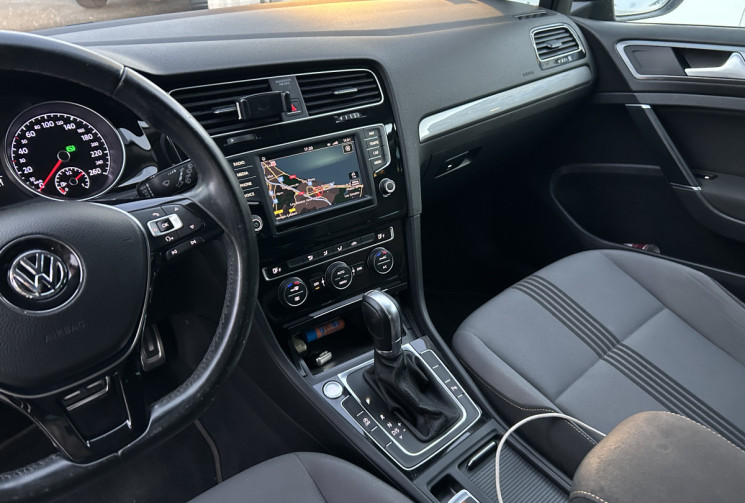 Volkswagen Golf VII 2.0 TDI 150 Ch BLUEMOTION TECHNOLOGY ALLSTAR DSG6 5P * CARPLAY * GPS * CAMERA