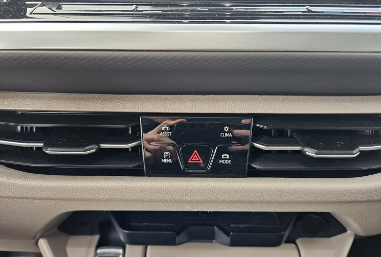 Volkswagen Multivan VII (T7) 1.4 E-HYBRID 218 DSG6 ENERGETIC 7P