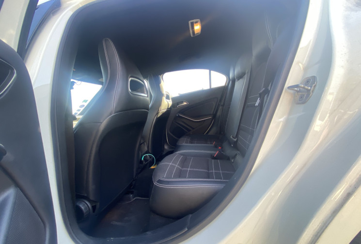 Mercedes Classe A A 180 / 122 CH / SENSATION / SUIVI COMPLET