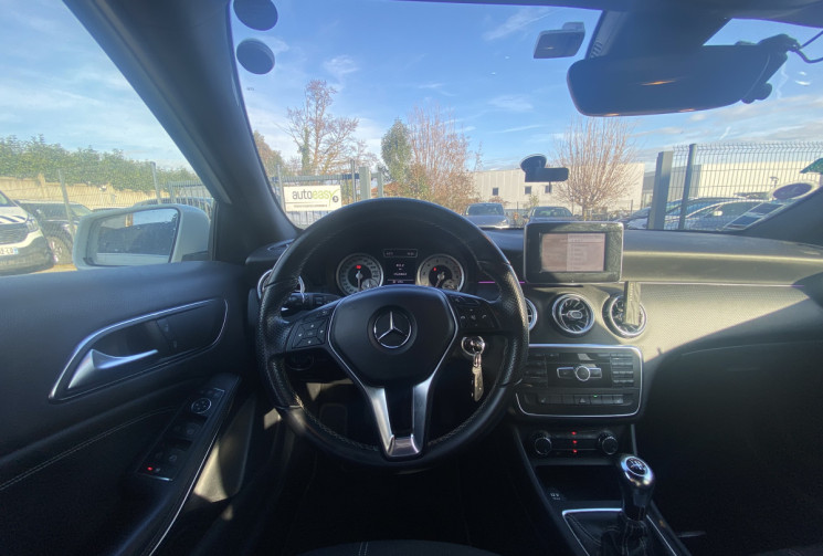 Mercedes Classe A A 180 / 122 CH / SENSATION / SUIVI COMPLET