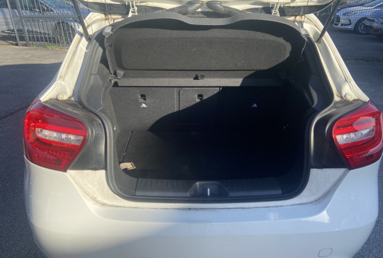 Mercedes Classe A A 180 / 122 CH / SENSATION / SUIVI COMPLET