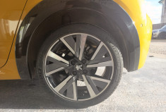 Peugeot 208 1.2 PT 100CV FINITION GT LINE KILOMETRAGE FAIBLE GARANTIE 6 MOIS