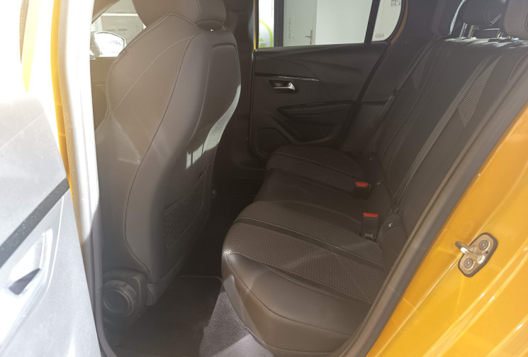 Peugeot 208 1.2 PT 100CV FINITION GT LINE ETAT NEUF GARANTIE 6 MOIS