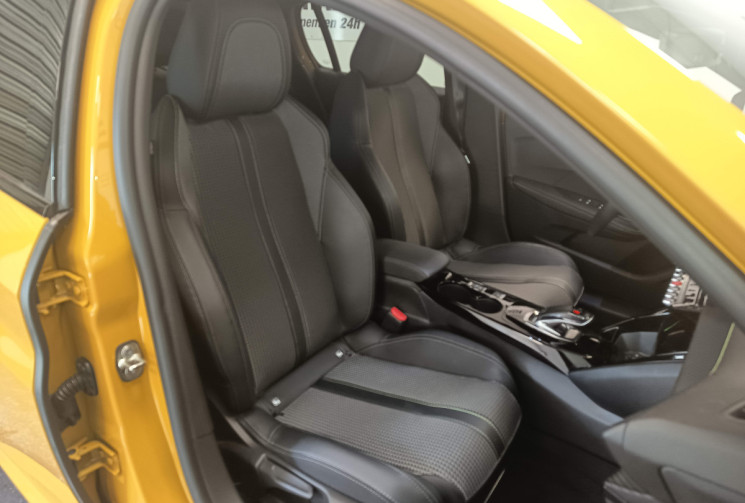 Peugeot 208 1.2 PT 100CV FINITION GT LINE ETAT NEUF GARANTIE 6 MOIS