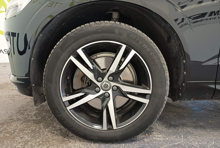 Volvo XC60 R DESIGN 4WD ENTRETIEN A JOUR 