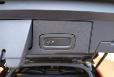 Volvo XC60 R DESIGN 4WD ENTRETIEN A JOUR 