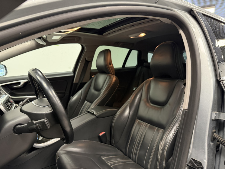 Volvo V60 AWD Plug-in Hybrid Pure Limited Edition 215 + 70 ch