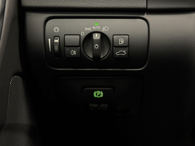 Volvo V60 AWD Plug-in Hybrid Pure Limited Edition 215 + 70 ch