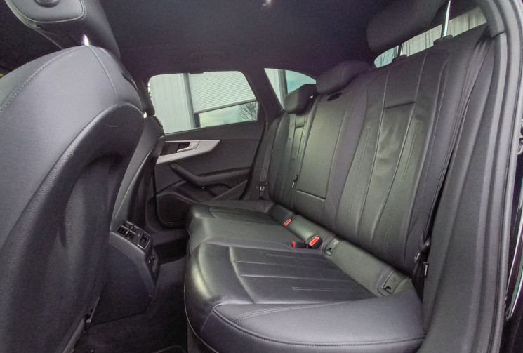 Audi A4 Avant 40 TDI 190ch Design S tronic / Attelage Electrique
