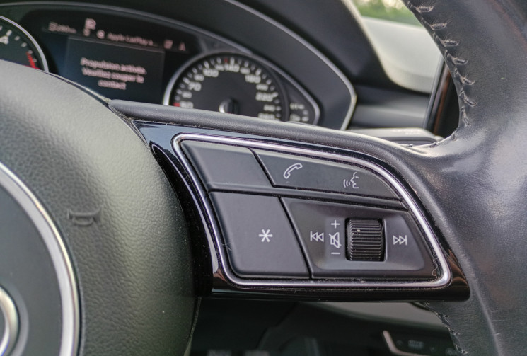 Audi A4 Avant 40 TDI 190ch Design S tronic / Attelage Electrique