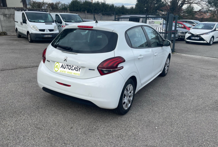 Peugeot 208 1.0 VTI / 68 CH / DISTRIB A JOUR