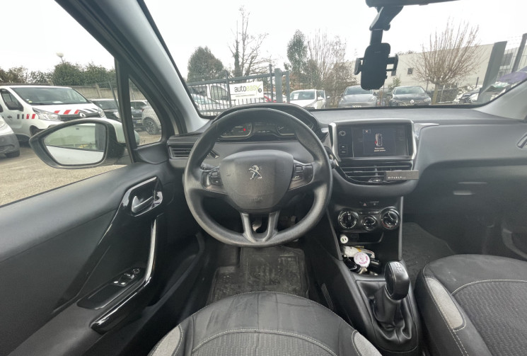 Peugeot 208 1.0 VTI / 68 CH / DISTRIB A JOUR