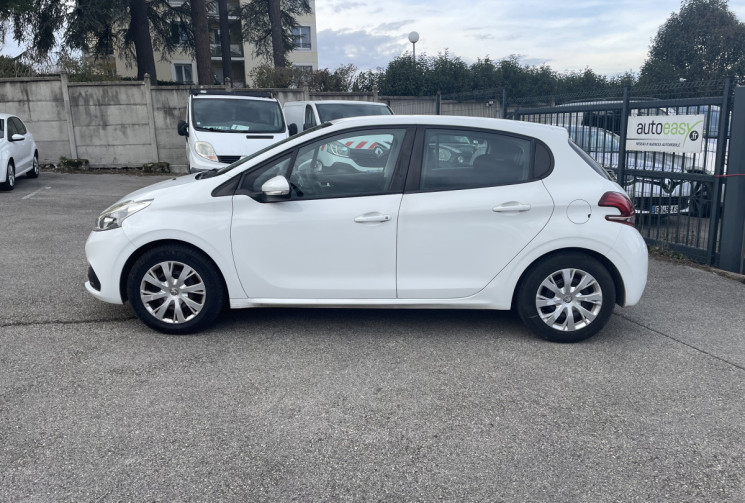 Peugeot 208 1.0 VTI / 68 CH / DISTRIB A JOUR