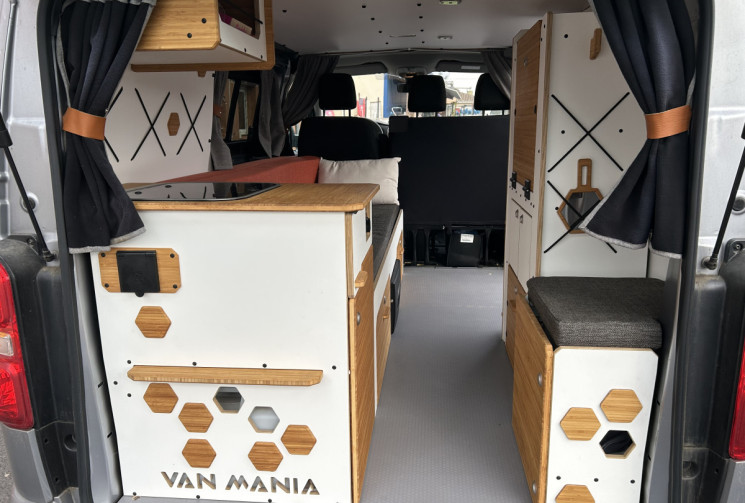 Opel VIVARO Amenage Van Mania 2.0 Blue HDI 145 cv EAT8