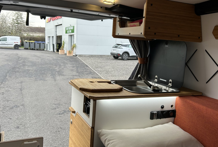 Opel VIVARO Amenage Van Mania 2.0 Blue HDI 145 cv EAT8