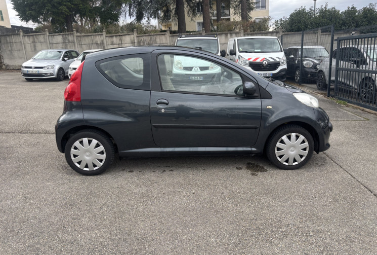 Peugeot 107 1.0 TRENDY 68 CH