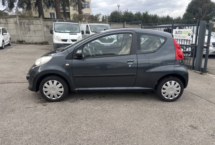 Peugeot 107 1.0 TRENDY 68 CH
