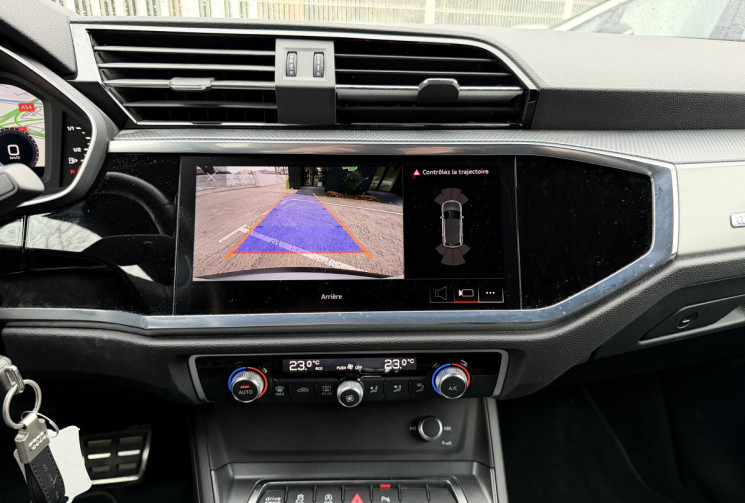 Audi Q3 35 TFSI 150 S-Line S-tronic 7 Mild Hybrid  * Française en stock / Entretien AUDI / Carplay