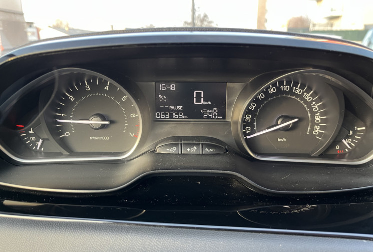 Peugeot 208 I Phase 2 3 Portes 1.2 VTi 68 cv