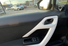 Peugeot 208 I Phase 2 3 Portes 1.2 VTi 68 cv