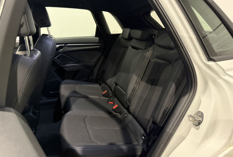 Audi Q3 Q3 35 TFSI 150ch S line S tronic 7 - Vidange effectuée, Excellente état