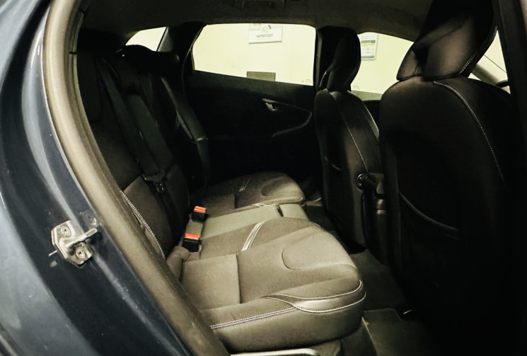 Volvo V40 D2 120ch Momemtum