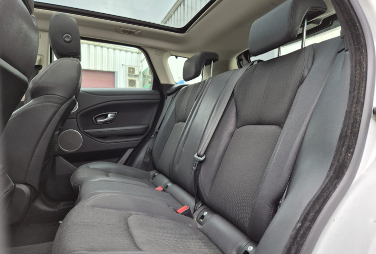 Land-Rover Range Rover Evoque Phase 2 2.0 ED4 16V 2WD 150 CV * JANTES 20' * TOIT PANORAMIQUE