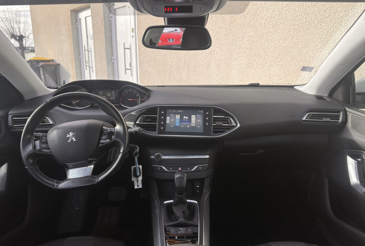 Peugeot 308 II (T9) 1.2 i 130 ch EAT6 ALLURE