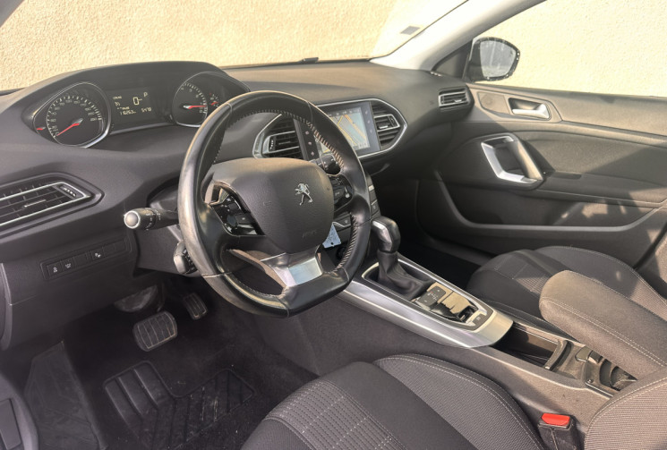 Peugeot 308 II (T9) 1.2 i 130 ch EAT6 ALLURE