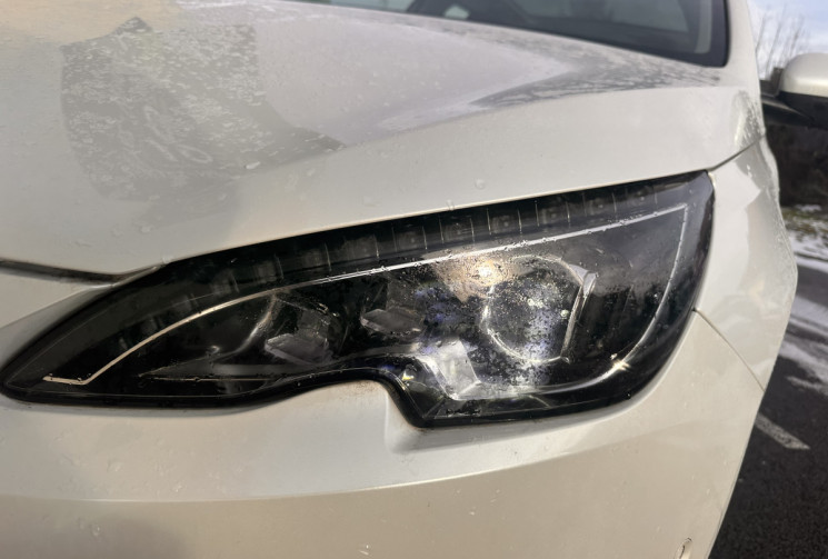 Peugeot 308 II (T9) 1.2 i 130 ch EAT6 ALLURE