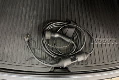 Volvo XC60 PHASE 2 T6 RECHARGE 2.0 TI 340 HYBRID AWD GEARTRONIC8 / SUIVI COMPLET VOLVO