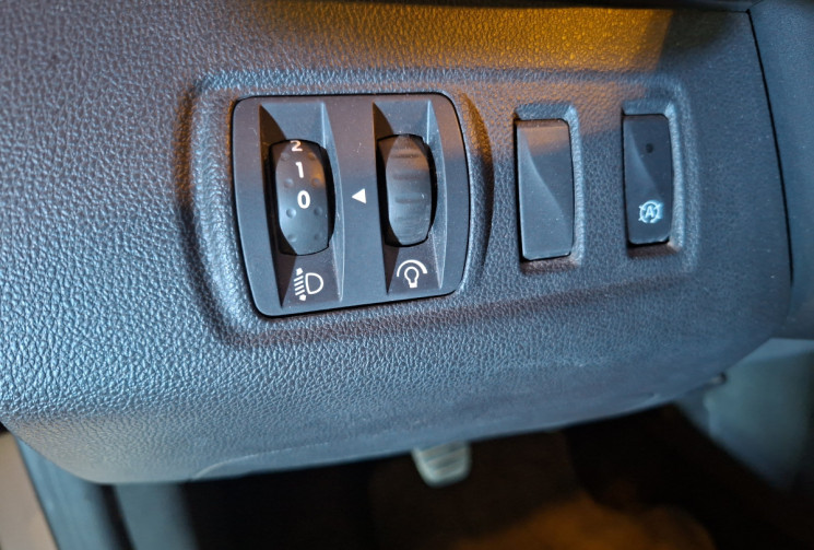 Renault Clio IV phase 2 0.9 TCe 12V eco2 S&S 90 GARANTIE 6 MOIS