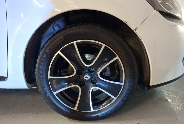 Renault Clio IV phase 2 0.9 TCe 12V eco2 S&S 90 GARANTIE 6 MOIS