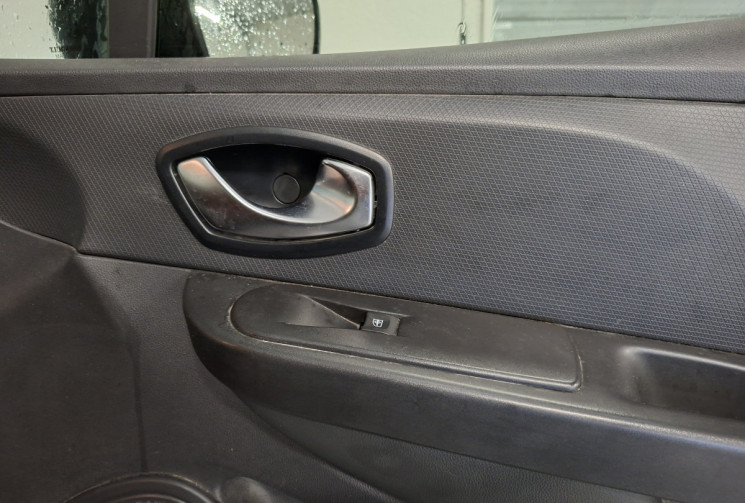 Renault Clio IV phase 2 0.9 TCe 12V eco2 S&S 90 LIMITED GARANTIE 6 MOIS