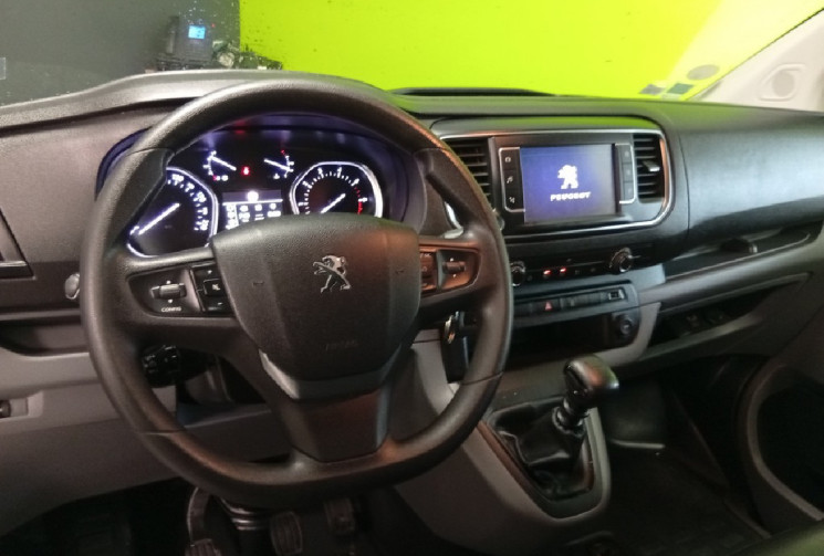 Peugeot Expert 120 CV  AMENAGEMENT VAN EQUIPEMENT PAS DE TVA DISTRIBUTION FAITE