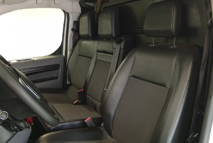 Peugeot Expert 120 CV  AMENAGEMENT VAN EQUIPEMENT PAS DE TVA DISTRIBUTION FAITE