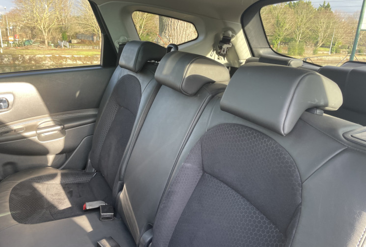 Nissan QASHQAI +2  1.6 DCI 130 / TECHVIEW EDITION / TOIT PANORAMIQUE / 7 PLACES 